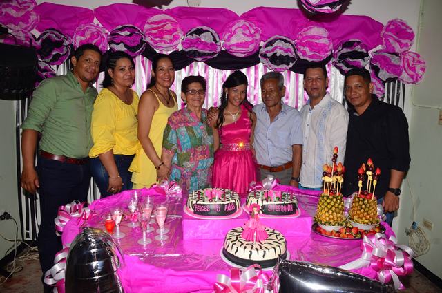 Luis Eduardo, Carmen, Eliana, María Nubia,  Estefanía, Isauro, Harold y Fernando Betancourt